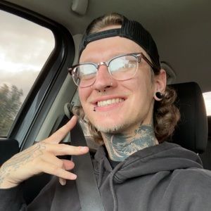 Meet your Posher, Josiah